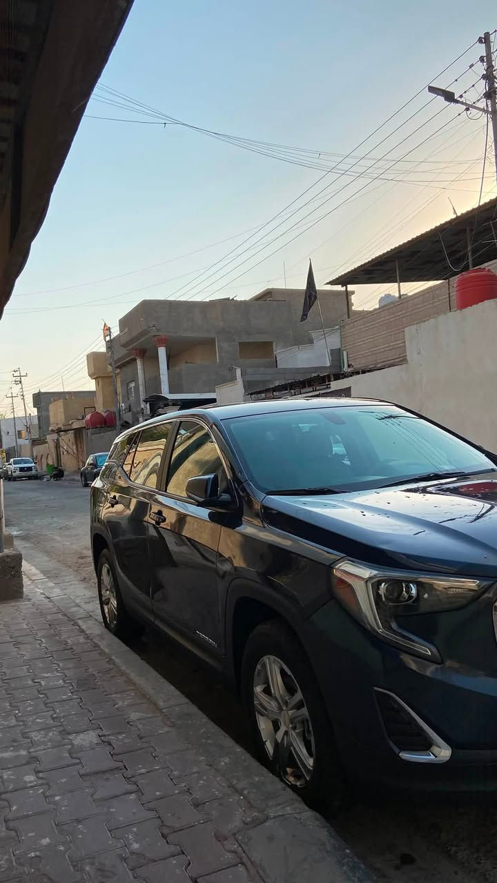 السلام وعليكم جمسي تيران موديل ٢٠١٨ بيها نسبه غرق للدوسة تعمل وتسير وبيها حادث ب العراق بالبرانكيت والباقي كفاله تبريد تلج حدادية تايرات كامرة شاشه تحكم ستيرن السعر١٢٥ مكاني البصرة الامن الداخلي ***********

