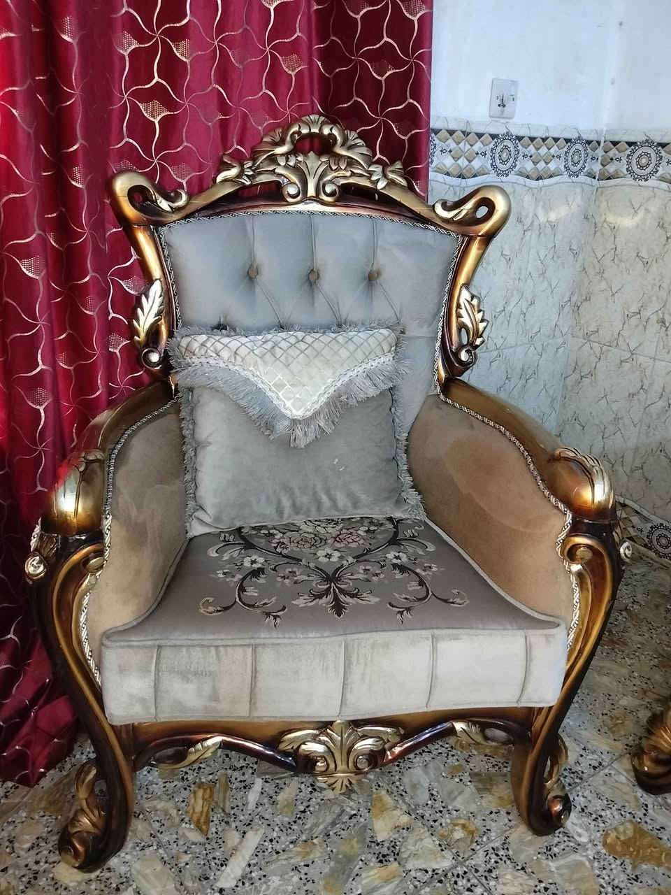 تخم زان تركي 10 مقاعد اخو جديد وطباخ جديد مصري لميعرف سعر جديد ول مو شراي لا يدخل خاص تمام مكاني بغداد مدينة الصدر اكو توصيل رقمي واتساب ***********

