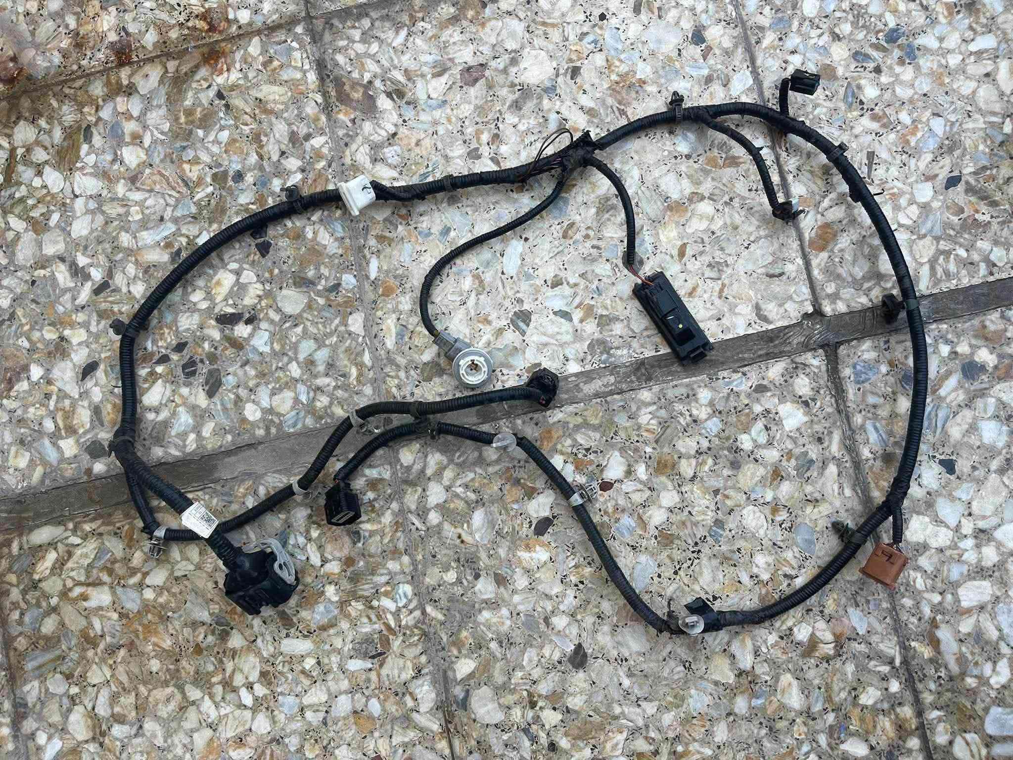 قطع K4 • دعامة K4 • ضفيرة حساسات