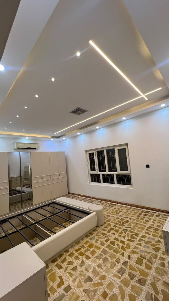 نجار متنقل فتح وشد وصيانة غرف النوم والأثاث المنزلي 
***********اتصال واتساب
