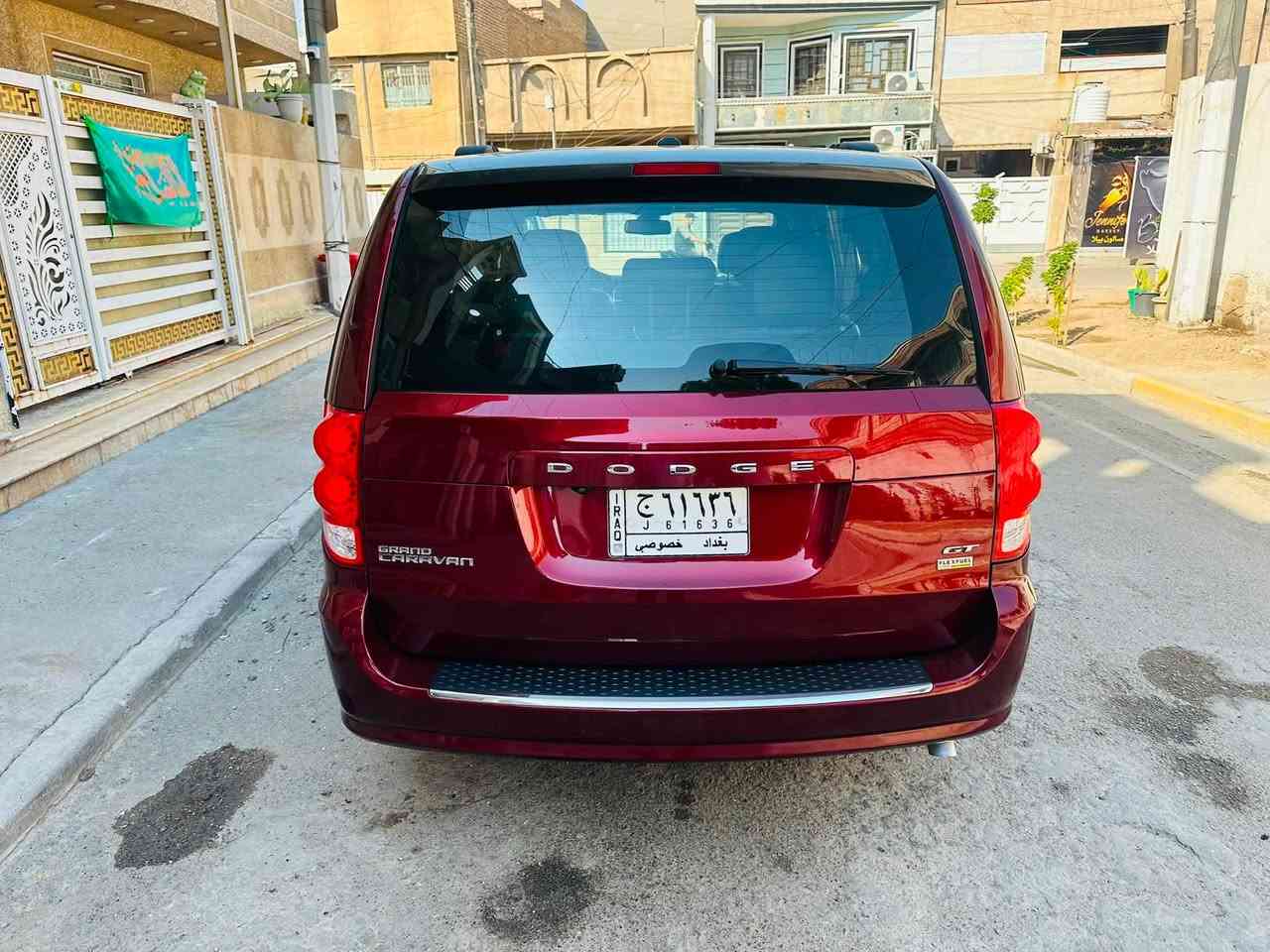 السلام عليكم دوج كرفان 2019 GT فول مواصفات ٣ بيبان كهرباء جلد كشنات تدفى تبريد بردات ٣ دفديات ب قمارة السيارة من موديله عندي ومابيه اي نقص كله جديد كاملة تراي مال زيرو حادث بنيد وجاملغ  وبيه كلير من امريكا بدون اي دواخل ماشية ١٠٠ الف مكان السيارة الكاظمية السعر 15,500$ هاتف ***********
