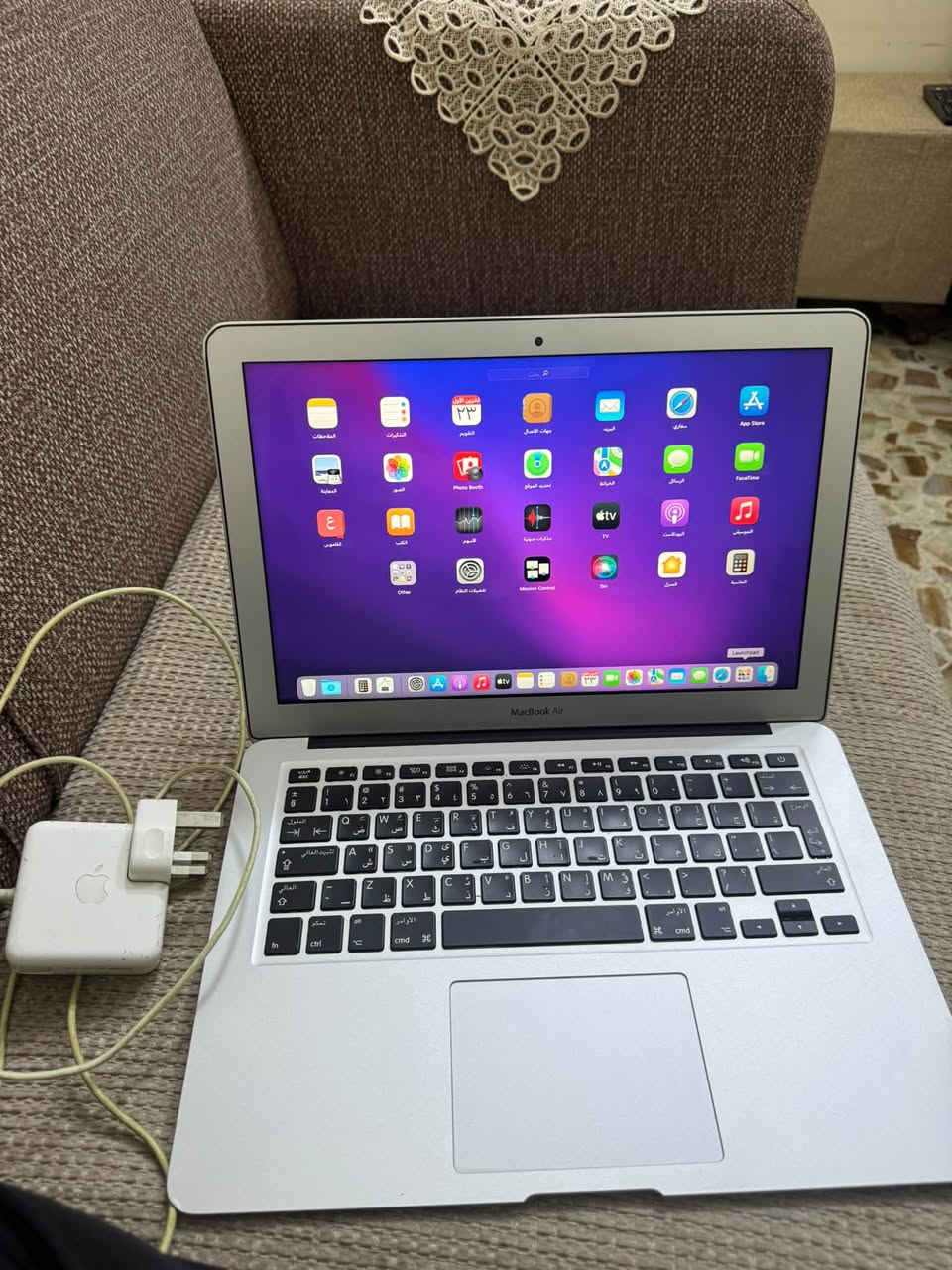 ماك بوك اير • i5 • رام ٨