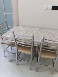 ميز طعام • مرمر • ٤كراسي