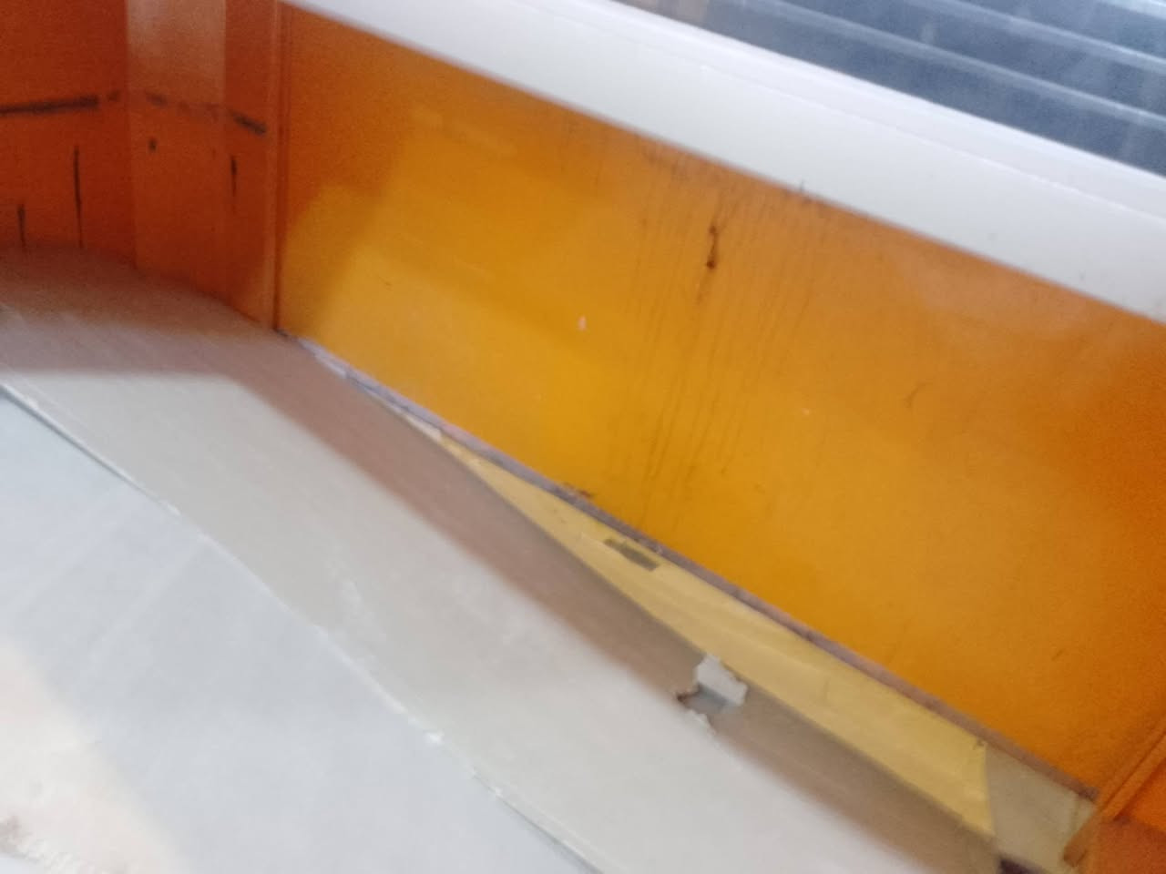 *********** ميس ميس مال سنتر سعره 300 50 والميز مال الكرزات مال كرزات 100 العنوان البص القبله سنتر تفاحه
