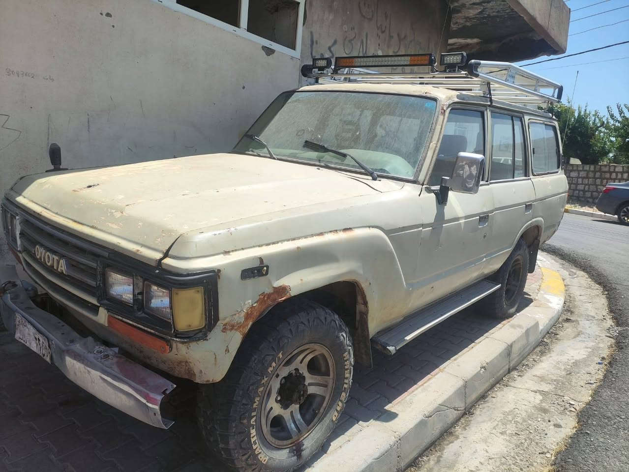 برا  مكينه 3fاو 6گيرة چوار جرايه  ده رگا كان قفل مه ر كه زيه جوار جام كاره بايه پيشي ديسكه
مويدل ٨٨
دبل اكسل ايشه كات وه شه رت
گيرو مه كينه ى مزبوت بيت بيلاد 
كامله دعمى نيه ئه وه ى بيكريت سودى ليبينيت پاره ى زؤر زؤر هه رزان
ئاڕم بلاستيك سه نه وى له گه له به شه رت
*********** دهوك
برا  مكينه 3fاو 6گيرة چوار جرايه  ده رگا كان قفل مه ر كه زيه جوار جام كاره بايه پيشي ديسكه
