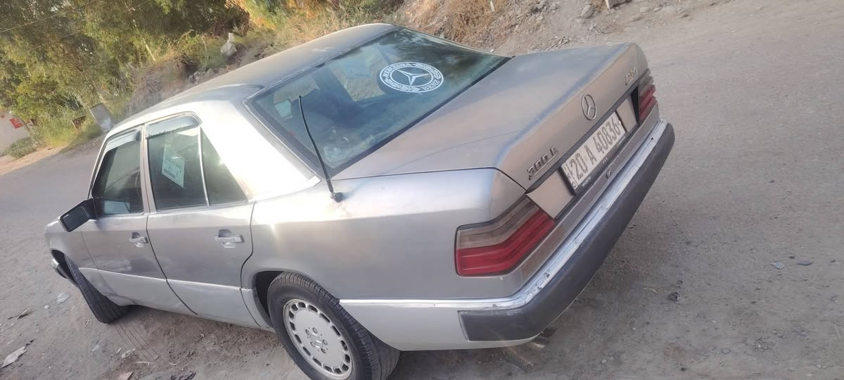 مرسدس موديل ٨٧ مكينه vvt مكينه كير مكفول صدر امامي خلفي قواعد دبل بلاديه دوشمه جديد لايت زنون سياره بدون ضربه تخم تاير السعر ٣٩ بيها مجال رقم ديالى دولي *********** مكاني ديالى شهربان
