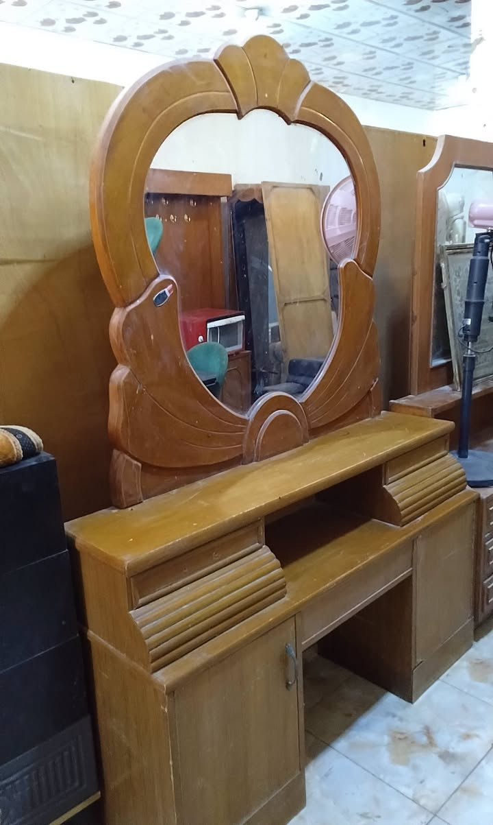 سلام عليكم محل حسين للمستعمل وجديد هلن وسهلان بكم العنوان البوبيات سواق برتقاله البزل المدفون  ***********
