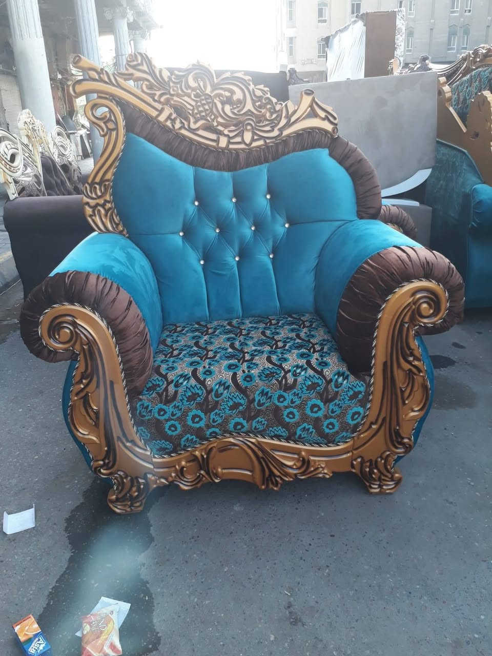 سلام عليكم نجار ودوشمجي متفرغ حاليآ ابحث عن عمل *********** واتساب او خاص بغداد او محافضات
