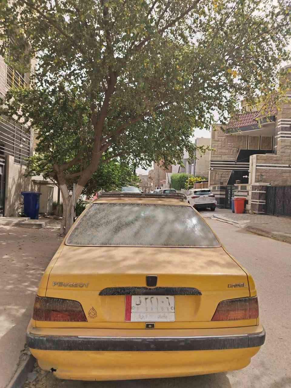 السلام عليكم
بيجو باص مديل 15
سياره جاهزه خير من الله 
مصفره هيهه وغرامات
مكاني بغداد 
***********
