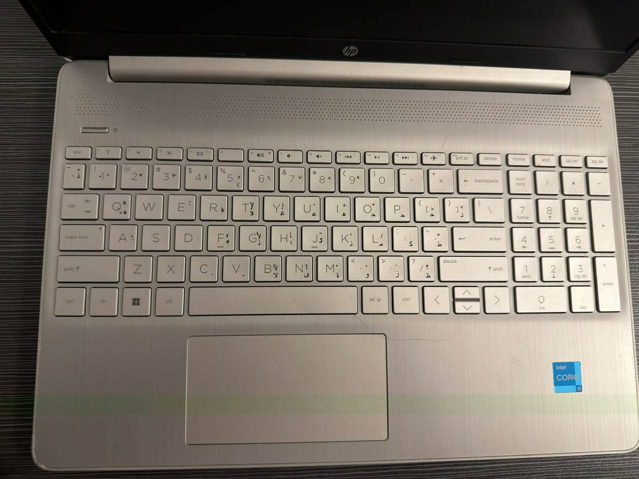 لابتوب Hp موديل جديد للبيع المواصفات: معالج intel core i3 12th
Ram 8GB DDR4
Memory 256GB
كرت مدمج
مكاني بغداد متوفر توصيل لجميع انحاء العراق
السعر 500
ملحقات: جنطة وشاحنة 
رقم الهاتف: ***********
