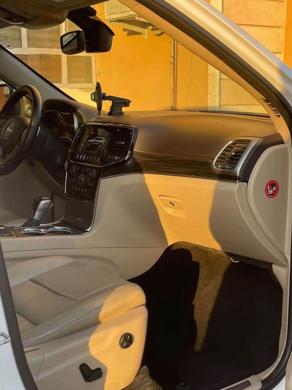 Jeep Limted
2019 خليجي  

وكاله ليث العبيدي ماشيه 72 الف فقط 

وحقيقي , فوول مواصفات , بصمه , بصمه ابواب , كراسي كهرباء , دواخل جلد , بنوراما , ويل الكبير , بك لايت Led , جنطه كهرباء , ترحيب , شاشه , كامرة خلفيه ,  تبريد شاشه , تحكمات ستيرن , دشبول ديجتل , , خزن ميموري 
🔴 سعر السيارة  -255 
بنوراما , رادارات جانبيه , مانع تصادم , مانع انحدار , مانع انزلاق ,  شاشات خلفيه ثنين , تبريد قطعتين ? لدات اماميه , مكينه 6 سلندر  ,  ستيرن كهربائي, تدفئة ستيرن , تدفئة كراسي , تبريد كراسي ,  رقم الجديد اربيل ,  
بيها صبغ ربع اجاملغ امامي وبيها طخه عل وضعها بالجاملغ خلفي مال جهه سايق طعجه مامرجعها بعدني وباقي سياره كفاله ,  فور ويل 4x4

رقم صاحب السيارة : ***********

سعر السيارة  - 255 وبيها مجال
مكاني ببغداد العامرية
