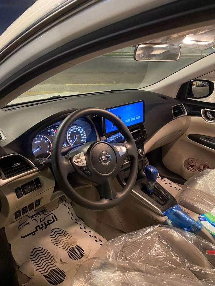 نيسان سنترا موديل2025 فول مواصفات فتحة شاشة لكزز دواخل بيجي تحكم ستيرن جهتين  تبريد قطعتين رقم اربيل كفاله عامة ماشيه7000 بعدهي ع وضع الشركة السعر 138$ مكاني البصرة اتصال ***********
