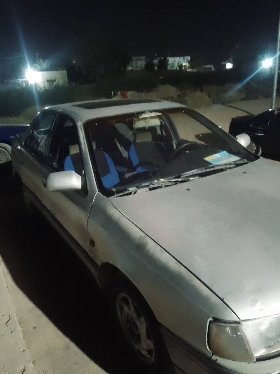 النتره مسطره 93 سعرها 20 وبيها مجال مكانها بلدروز ***********
