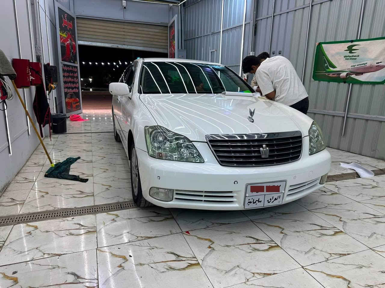 شعندك مراوس بأصولي او بيع 
شاهينة كصتين شاصي ١٨٠ متومه 
كير ومحرك كفالة تبريد ثلج تخم تاير جديد السعر حالي حال السوك انتو قيموها 
*********** / ***********
