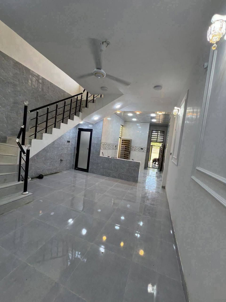 بيت للبيع طابو صرف ١٠٠متر قطاع ٢٤على ساحة خلف شارع الكيات طابق واحد كونكريت مسلح وفارغ السعر ١١٢مليون مع المجال للاستفسار مكتب سيد هاشم الذبحاوي للعقار الكوفة حي ميسان ركن شارع البوريات ***********واتساب نستقبل جميع العروض عرصات بيوت مشتملات راسلونا مع الصور على الواتساب اعلاه وعلى مدار ٢٤ ساعة

