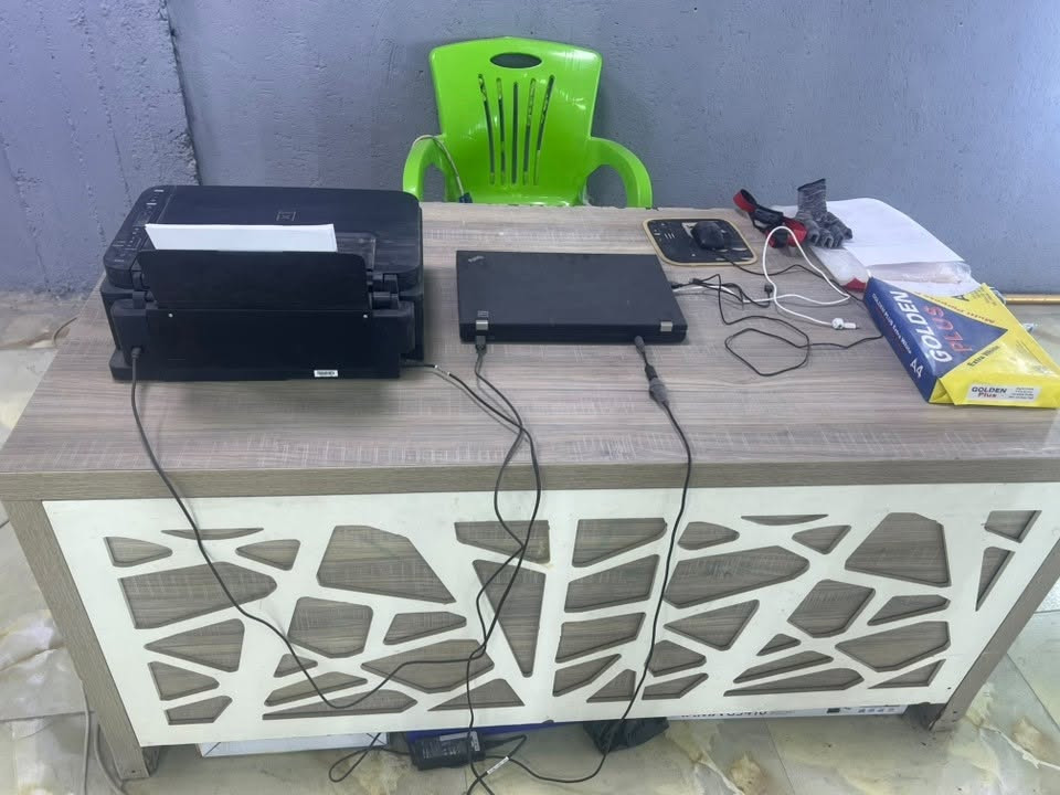 سونار للبيع (مستعجل على البيع)
السعر 6 ملايين فقط 
ابيعلك غراض سونار كامله يعني جيب وشد 
يحتوي على كافة الاجهزة والمستلزمات لفحص السيارات
للاستفسار الاتصال على الرقم *********** او المراسلة عبر الواتساب للرقم نفسه
