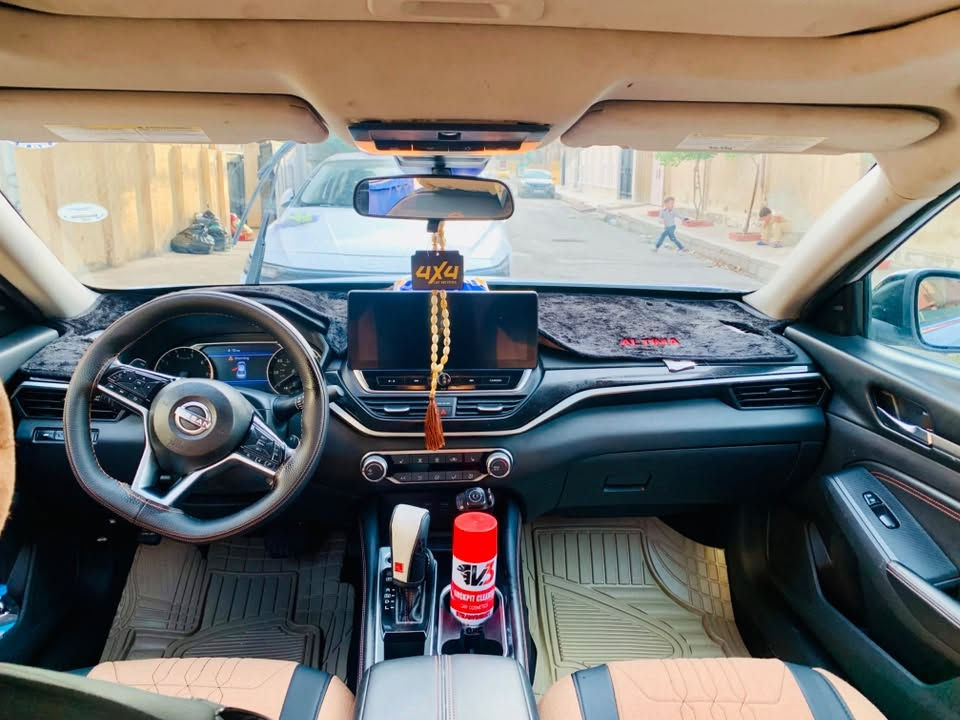 Altima 24 Srpls
***********
