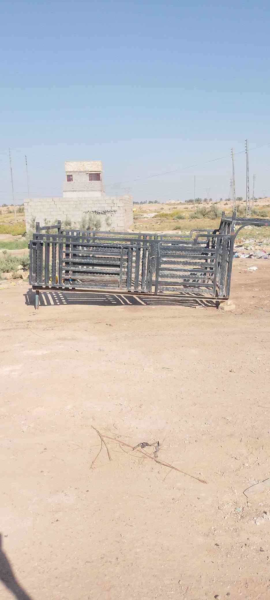 السلام عليكم محجر مال كيا بنجو 7 شنغال للبيع السعر 300 وبي مجال مكان بغداد الحسينيه مالراشدیه***********
