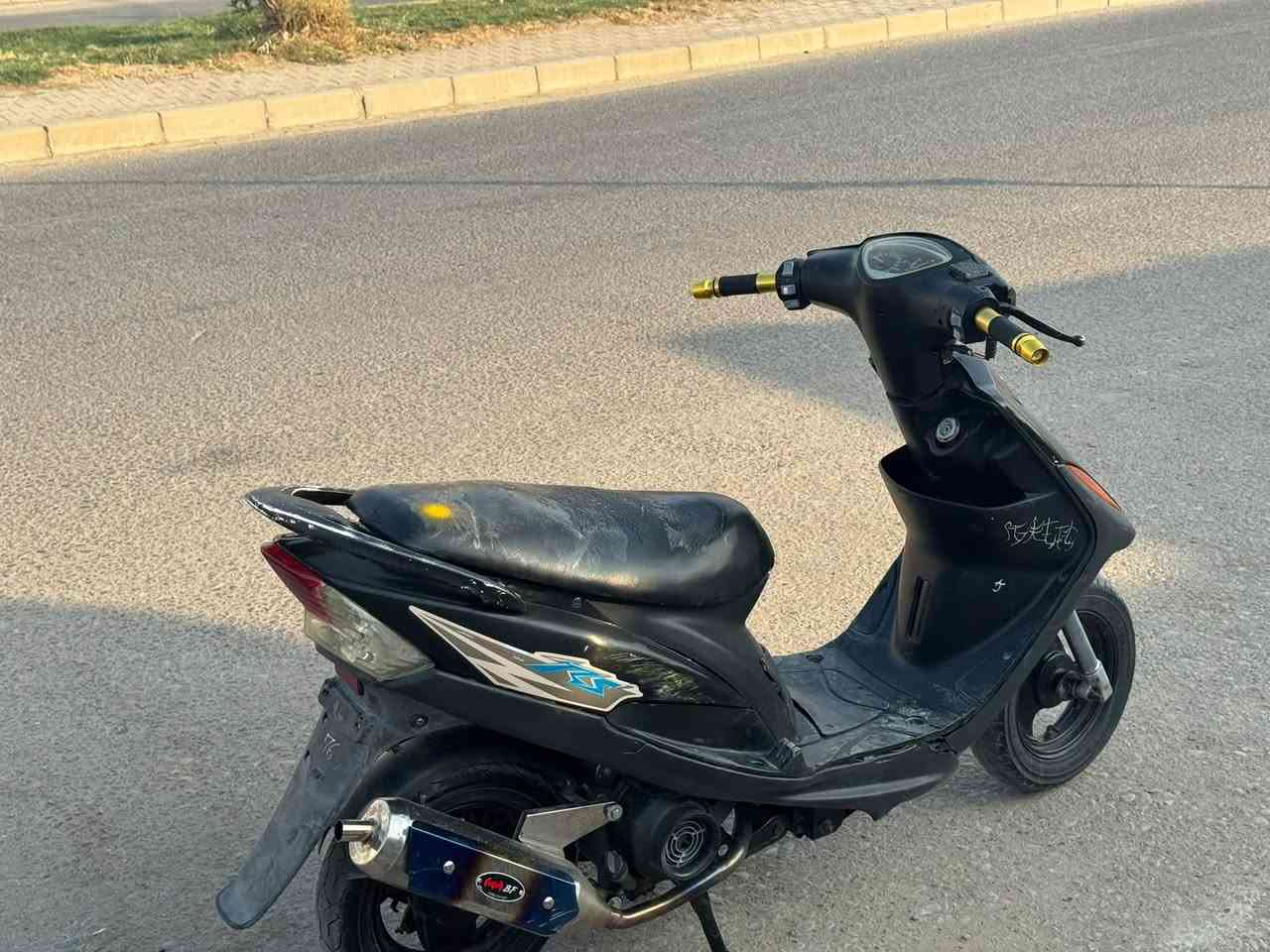 بوشه ٤٩ • مفتوحه • وراق