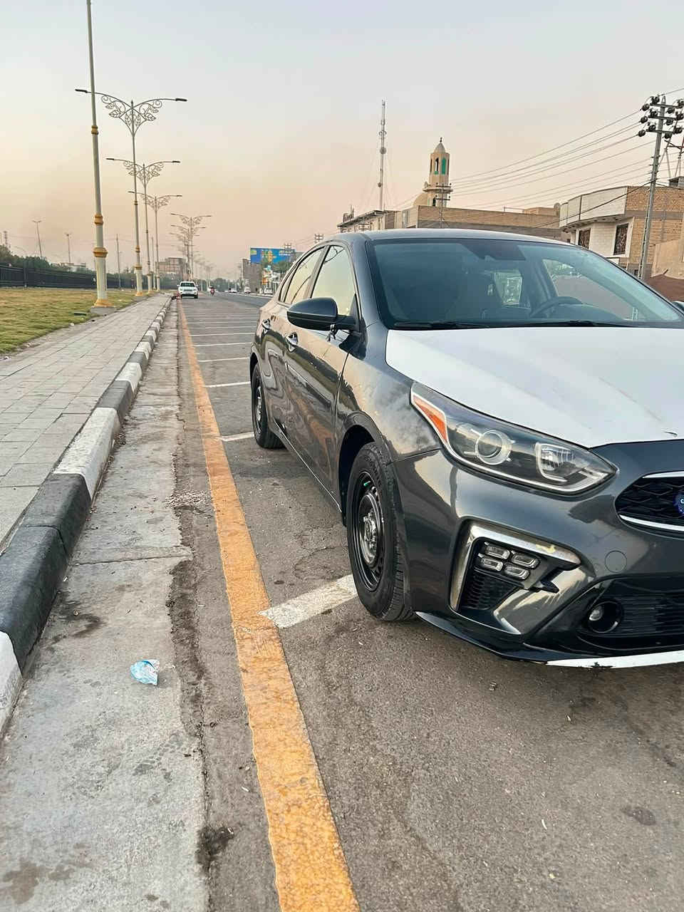 السلام عليكم
للبيع
 كيا فورتي 
موديل ٢٠١٩وارد امريكي
سياره حادثها جاملغ او بنيد
كير اي تي المرغوب 
سياره خير وبركه كامله مابيها نقص 
مكانها كربلاء حي العباس 
للاستفسار ***********
