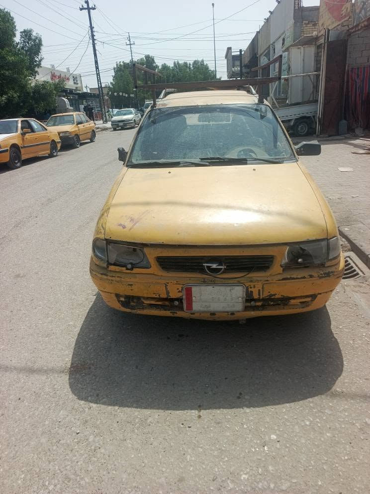 اوبل استرا محرك ٢٠٠٠ بي بخار  رقم مثنى
كير اوتوماتيك جيد جدا 
حداديه زينه 
كهربائيات كله شغاله 
السيارة راعيه متوفي وبيه قسام شراعي وعندي وكاله من زوجته  
السعر 9 اورق قفله 
مكاني النجف 
***********
