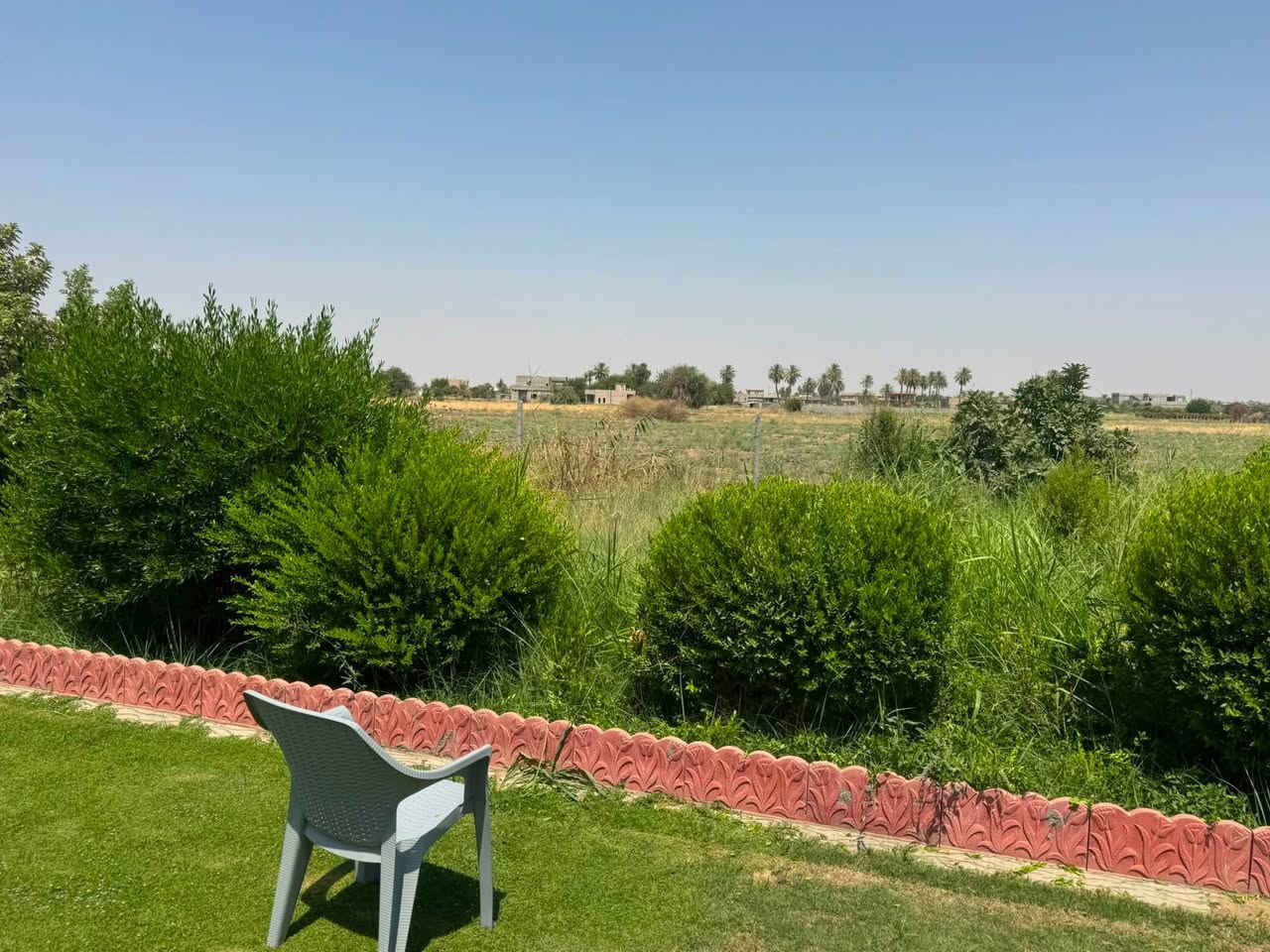 🌿 السلام عليكم ورحمة الله وبركاته 🌿
متواجد كادر متخصص بأعمال الحدائق 🌳

✅ زراعة الثيل والأشجار
✅ قص وتقليم الأشجار والنخيل
✅ عمل المقرنص والديكورات
✅ تنفيذ الإنارة للحدائق
✅ قص وتنظيف السواقي
✅ ترتيب اللاينات وشبكات السقي
✅ رش المبيدات والمنشطات الزراعية

📞 للاستفسار والحجز:
***********
عماد

📍 ملاحظة: أني من العَلَم، ونتواجد لخدمتكم داخل المنطقة وخارجها حسب الاتفاق.
