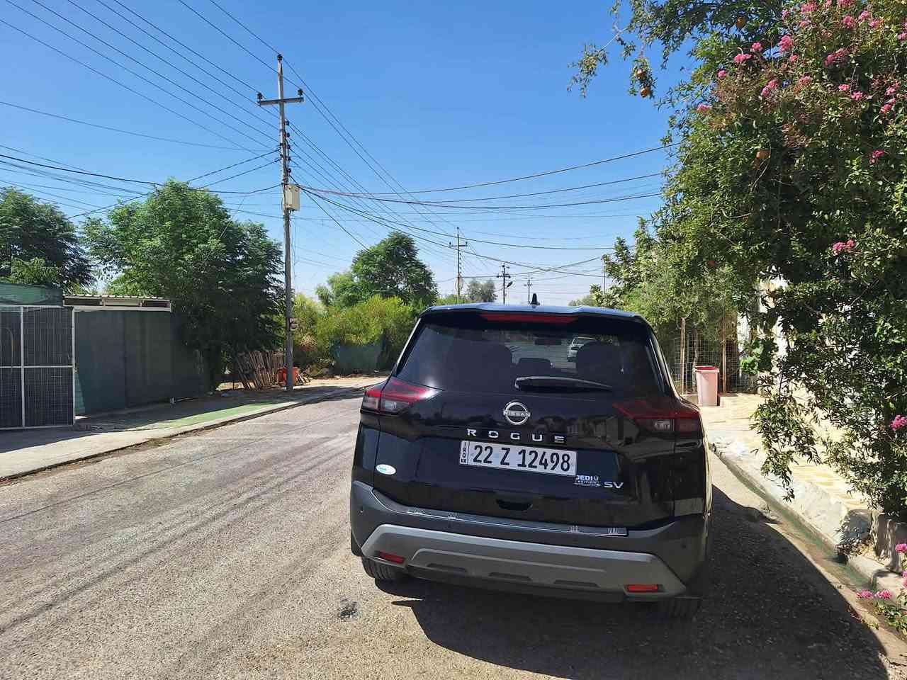 نیسان رۆگ مۆدیل ٢٠٢٢ مواسەفات SV بەزەمان بێ پارچەیە 50000 میل رۆشتووە سەیارەکە وەک لۆک وایە نرخی 167 وەرەقە کەمیک مەجال )***********)

