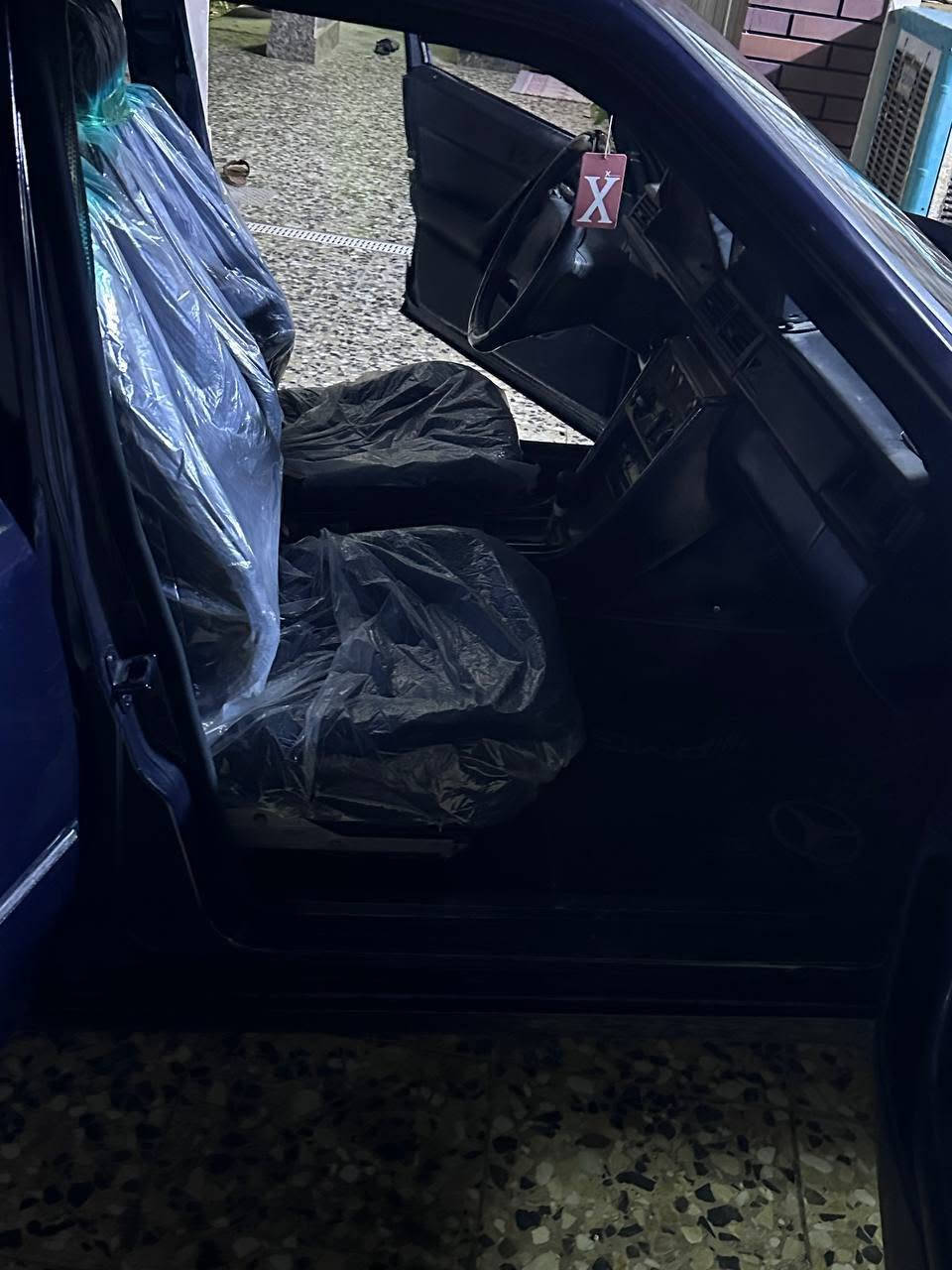 سلام عليكم مارسدس موديل 89محدث 92كير مكينه بطه 2500سياره معمره جديد الف متصرف عليها رقم سليمانيه سنويه جديده تحويل ثاني يوم بيع فقط مكان ديالى الخالص رقم الهاتف *********** مكلف بلنشر الخالص مغلق هاذ رقم صاحبها
