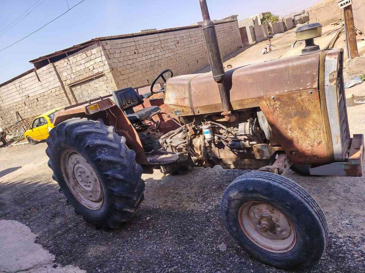 فوركسن ٢٧٥ للبيع موديل ٨٢ رقم كركوك سنويه عاج شرط تحويل كير محرك أكسل كله بشرط مكانه متصرف عليها ربع مكانه حلوه حيل شراي 🗣📲📞***********//*********** //مكان كركوك باجوان

