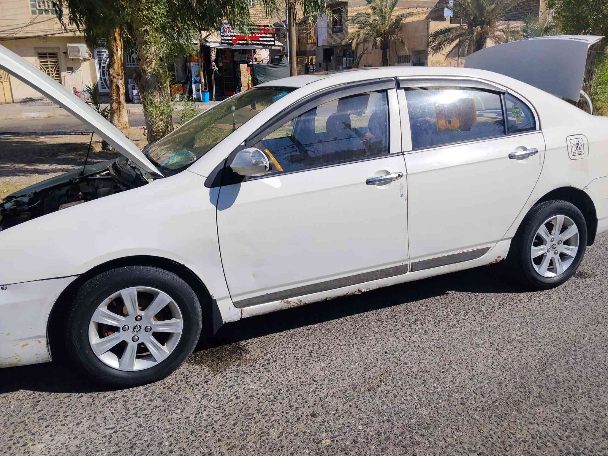 سلام عليكم من رخصت مدير الكروب ليفان 620 بسمي موديل 12 كفالة سيارة من مكينة وكير مكفول تبريد ثلج رقم كربلاء انكليزي مداور شوكت متريد الشراي بي خير ويدلل السعر 43 وبيهة مجال ***********
