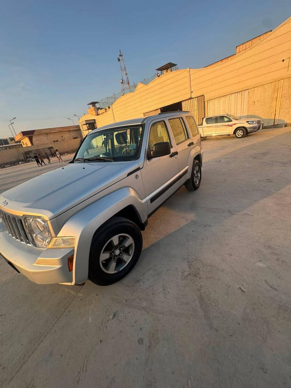 سلام عليكم
جيب ليبرتي مديل2008 مكفولة بيها بس الباب خلف السائق مبدل نفس اللون حداديه ١٠٠٪ تبريد تدفئة شغالات المكينه مبدله جديده لاتنقيص ولا تبخير عزم ومشي خير من الله فور ويل شغال كهربائيات شغاله كلها السياره بسمي مشروع وطني سنوية لغاية سنة ٣١ رقم إنكليزي ديالى السعر ٩٥ وبيها مجال قليل
ت *********** ناصريه مركز ناصرية, ذي قار
