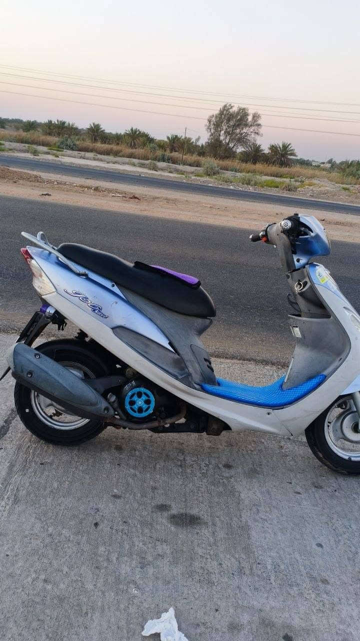 السلام عليكم ماكس منغولي💙 للبيع مكفولة (كفالة)عامة برغي مامفتوح بيه ختم واحد وي المكينة كهربائيات كله شغالة سلف هندر شلعة ومعدل فول باتري جديد تاير خلفي جديد دراجة مال جناي ربع ماذب عليه الاستفسار خاص او ***********
