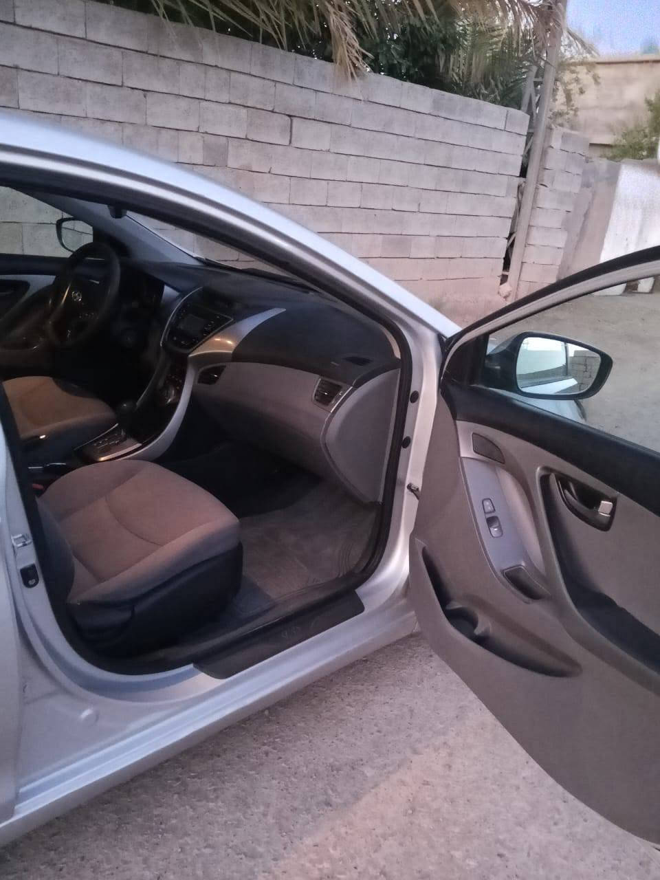 النترا امريكي موديل 13 محرك 1800 دوش مواصفات نص فول رقم اربيل سنويه مجدده 31 هزه جديده راعيه يمي بلصويره تحويل وكاله حاضر سياره جديده وعليه ادامه صدر امامي وخلفي جديد تخم تاير جديد باتري جديد المحرك على وضع البلاد لا مفتوح ولا ملعوب بي سياره جديده بمعنه الكلمه تبريد ثلج شرط كشرتها بعد احسن من الصور للعلم سياره حادثها طخه عالبنيد لا واصله لغد ولا شاصي يعني بس بنيد بيه صبغ سياره كله ليبل واحد وبيه بارد بقبق الجنطه فقط باقي كفاله عامه وشرط السونار يحكم بيع او مراوس مع سياره أقل مكاني واسط الصويره *********** السعر 105 وبيه مجال حق الجيه
