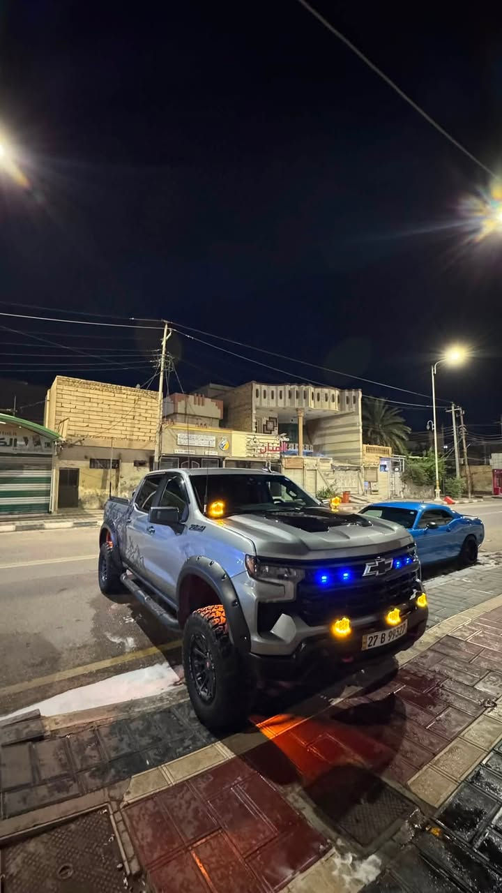 🚨 للبيع | شفروليه سيلفرادو Z71 Custom موديل 2024 (V8) 🚨

لأصحاب الفخامة والقوة الأمريكية، فرصة مميزة لاقتناء شفروليه سيلفرادو Z71 Custom موديل 2024 بمحرك V8، مجهزة بإضافات احترافية وجاهزة للاستخدام.

🔹 المواصفات الأساسية:

* موديل: 2024

* الفئة: Z71 Custom

* المحرك: V8 قوي بعزم وأداء مميز

* نظام الدفع: رباعي (4WD)

* تعليق Z71 المخصص للطرق الوعرة

* شاشة لمس تدعم Apple CarPlay وAndroid Auto

* تحكم كامل من المقود (ستيرن)

* مثبت سرعة

* تشغيل عن بُعد

* كاميرا خلفية عالية الدقة

* حساسات ورادار خلفي

🔥 الإضافات والتعديلات:

* سيستم كزوز رياضي

* تحديث الواجهة (البمبر) إلى الشكل الأحدث

* ترفيعة احترافية 3 إنج

* ويلات مع سبسرات لتعريض الوقفة

* تايرات جبلية خشنة جاهزة للطرق الوعرة

* بروجكترات LED عالية الأداء

* نفخات جانبية بلون الهيكل

📋 حالة السيارة:

* الضرر: قطعتان باب وجاملغ الصدر وربع البنيد فقط

* بدون دواخل او ضرب شاصي

* رقم شهداء بأسمي

بيع او مراوس عادي

📍 الموقع: ذي قار

📞 للاستفسار: ***********
