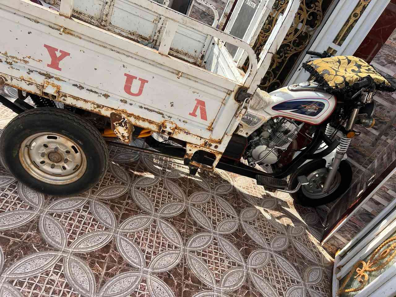 السلام عليكم ستوته للبيع مديل 21مكينه ناعمه تخبل مفتوحه فقط بوشه ستوته جاهزه عل وضع الشركه السعر 1700وبيه مجال حك الجيه البدي مابي قطرة خياس بس زنجار 
***********
المكان سوق الشيوخ
