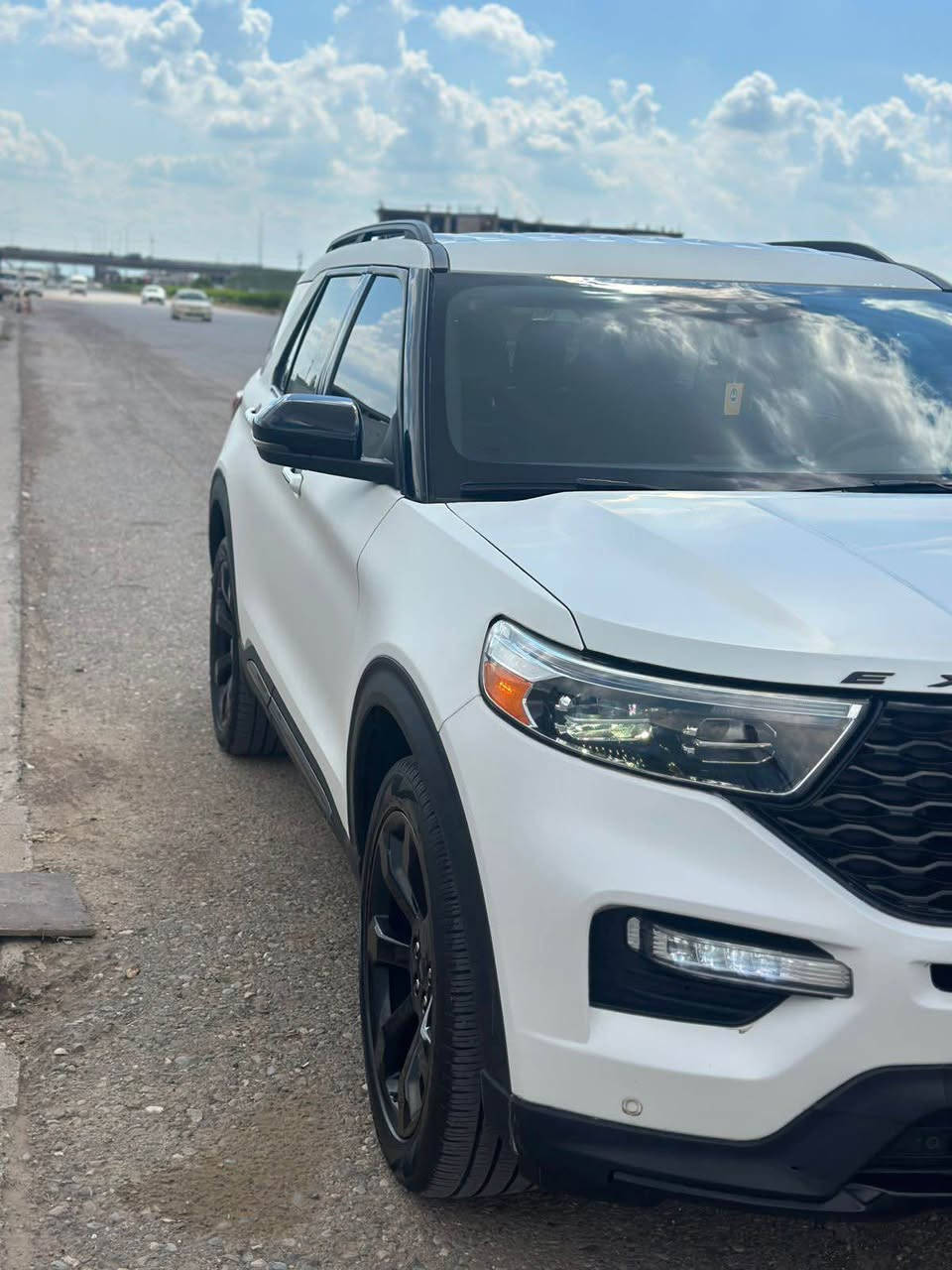FORD EXPLORER ST-- 2023 ✅
سلام عليكم 
فورد إكسبلورر, ST,  ماشية ٣٤ الف ميل قطعتين صبخ ( بجم كبس ) دعامية بيلادى ٦ سلندر تيربو  الكاميرا الخلفية  - صندوق كهربائي  - كاميرا 360 - مستشعر وقوف - تدفئة المقاعد - تبريد المقاعد - بصمة - مرايا جانبية كهربائية - مراقبة النقطة العمياء - 8 وسادة هوائية - مصابيح زينون الأمامية - كشنات جلد- كشنات تدفية و تبريد كهربائى - التشغيل عن بعد - 4x4 - مقاعد الصف الثالث VIP
📍العنوان: اربيل  
☎️ *********** 
فۆرد ئێکسپلۆرەر  ST-Line 
 ٢٠٢٣    ٣٤ هزار ميل  رۆشتووە   2پارچە صبغة٦ پستۆنە کامێرای دواوە - - سندوقی کارەبایی - کامێرا 360 -  حەساس - گەرمکەرەوەی کوشن - ساردکەرەوەی کوشن - بەسمە - ئاوێنەی لاتەنیشتی کارەبایی - ئاوێنەی ڕادار - 8 پەرەشووت - لایتی پێشەوەی زینۆن - سوکان هیتەر - شەغال - 4x4 - کورسی VIP 
📍  ناونیشان: هەولێر 
☎️ ***********
تةنها 265وةرقة و مةجاليكي كةم أربيل, العراق
