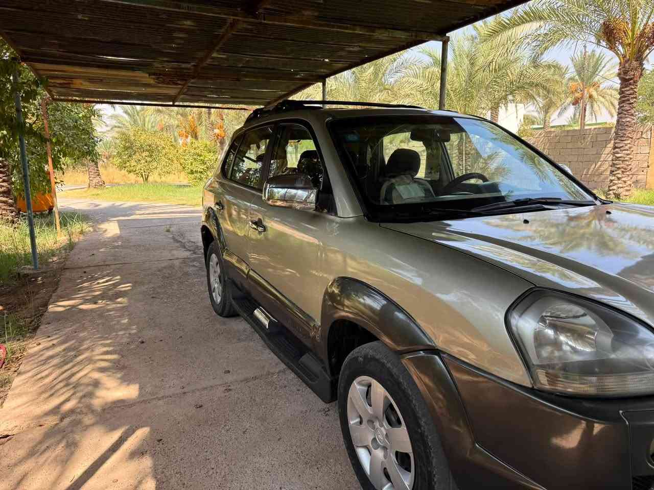 سلام عليكم للبيع 

توسان ٢٠٠٧مشروع وطني 

سنويه بسمي تحويل مباشر 

محرك وكير مكفول صدر خلفي جديد ابدل

سياره بيه مكاناتت صبغ ابيعلك حزام 

سياره لامعجون ولاضربه سياره مكفوله تكم واغود 

سياره مال جناي سنويه ٢٨ 

محرك ٦سلندر تبريد شغال 
مكاني بغداد تاجي سعر ٧٣ وبيه مجال 
***********

