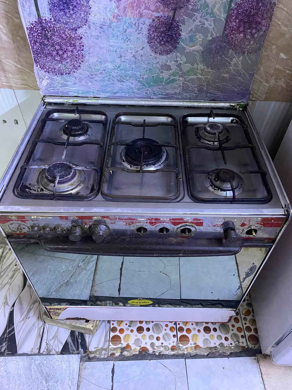 طباخ ابو 5 عيون كلهن شغالات مع فرن هم شغال نضيفه اصليه مال الاول مو تجاري سعره ٧٥ الف بالعافيه علياخذه

مكان بغداد شارع حيفا قرب سوق رحمانيه جعيفر

***********واتساب
***********

