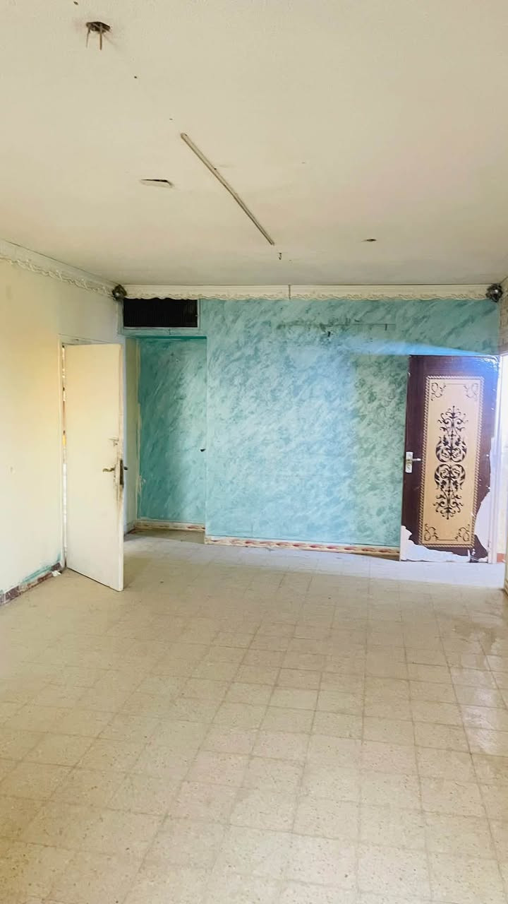 للبيع شقة في مجمع القادسية

📍 الموقع: قرب مدرسة عمر المختار +كراج المجمع

🏢 الطابق: ثالث

🛏️ عدد الغرف: ٢ غرف

🏡 شقة مناسبة للسكن والاستثمار

للمهتمين والاستفسار، يرجى التواصل على الخاص.

***********
***********
