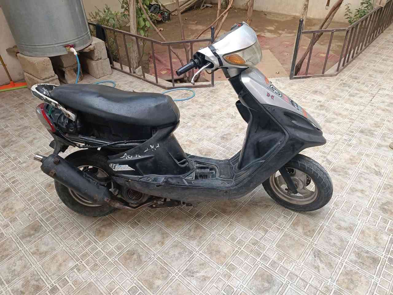 للبيع ماكس قشمه بوشه 49 كهربائيات شغاله سعر 300 كفرات الوراء موجودات بس شويه مفطرات اني موجودات الكفرات🔥*********** كفرات موجودات اني فاتحن مفطورات
