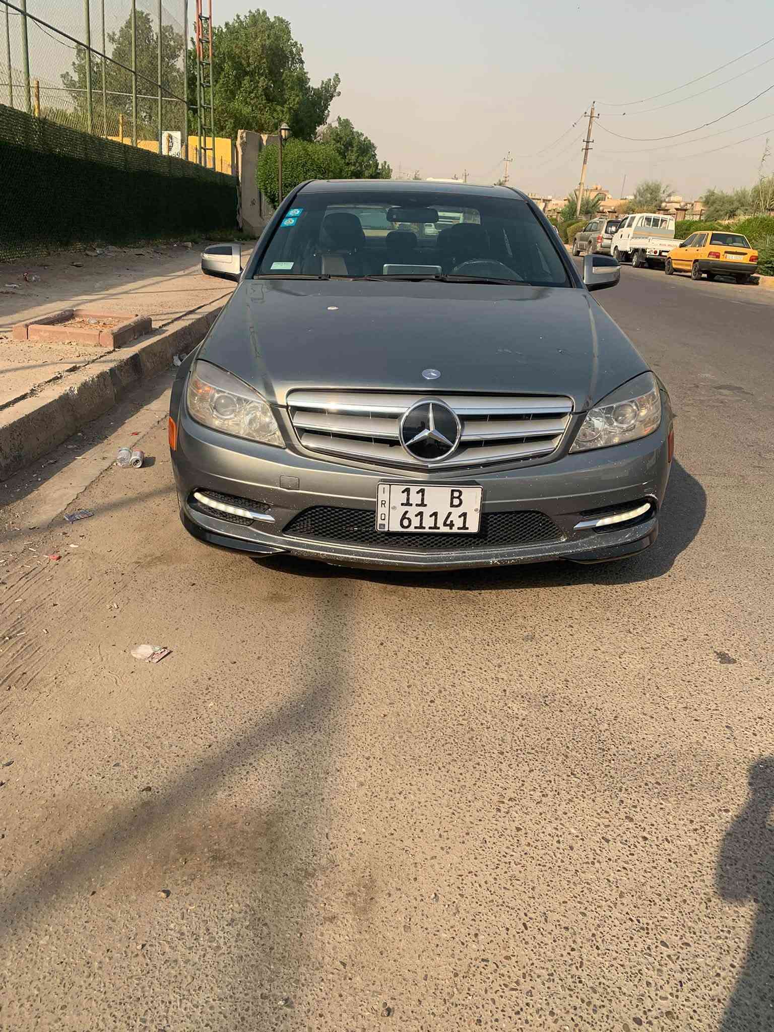 مرسدس موديل ٢٠٠٩ بغداد بسمي محرك c350 وارد امريكي صبغ قطعتين بدون دواخل سعرها ١١٠ عنوان بغداد المشتل *********** بيع فقط اخوان
