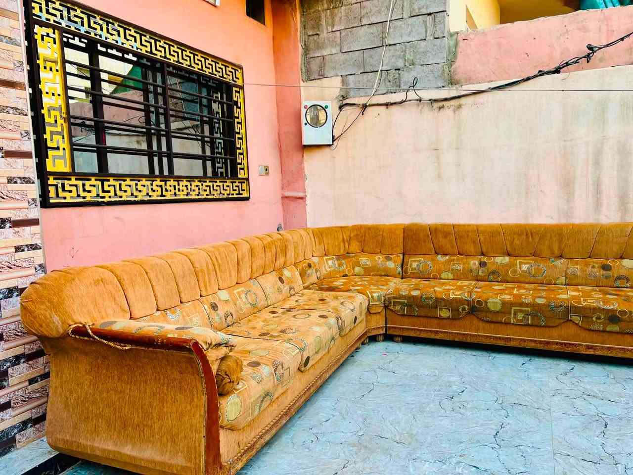 سلام عليكم 
قنفات لبيع حيل نضاف خشبهن رقم واحد 
12 متر السعر 400الف بيهن مجال الطيبين 
رقم ‭***********‬ خابر وتدلل
