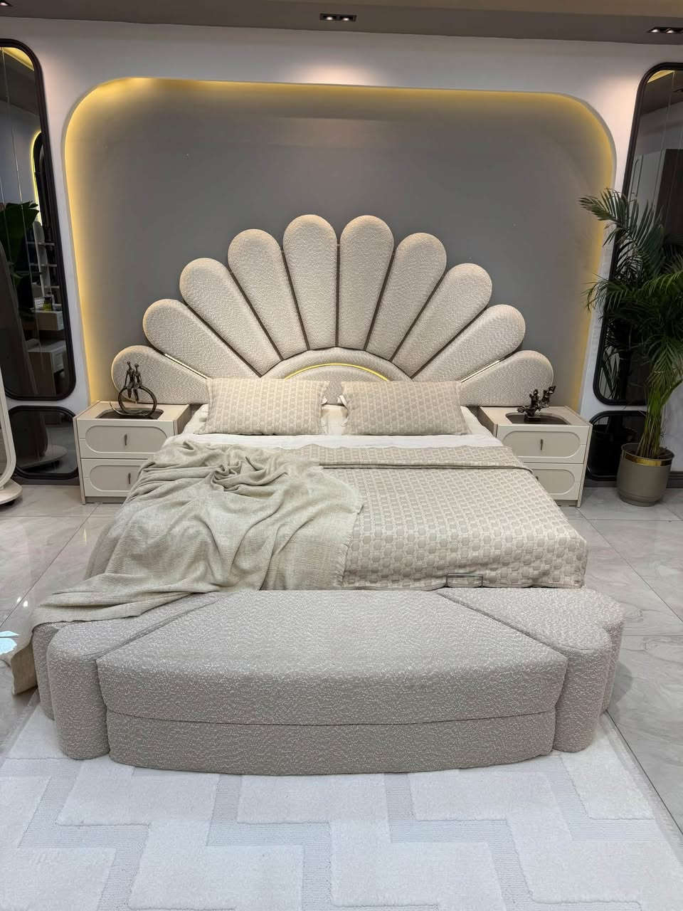 🔥 عروض موديل بادم 🔥

✨ غرفة نوم مودرن – 10 قطع

🛏️ مواصفات الغرفة:
✅ كنتور + ملحق بطول 3.35 متر (8 أبواب)
✅ سرير بقياس 180×200 سم مع جوانب دوشمة بالكامل
📏 ارتفاع 160 سم
✅ خزان هايدروليك

✅ ميز تواليت
✅ درور
✅ مرآة قيافة دائرية
✅ عدد 2 كومدية دبل مجر
✅ طابورية
✅ شازلونك 3 قطع كما موضح بالفيديو والصور

⭐ مميزات إضافية:
✔️ يدات حديد.
✔️ سكة 3 مراحل.
✔️ برغي وجوي حديد لضمان المتانة.
✔️ ظهر بلوك بالكامل.

🚚 التوصيل داخل بغداد وجميع المحافظات.

📩 للحجز والاستفسار، راسلوا الصفحة أو تواصلوا عبر:
📱 ***********
💚 يتوفر واتساب لخدمتكم
