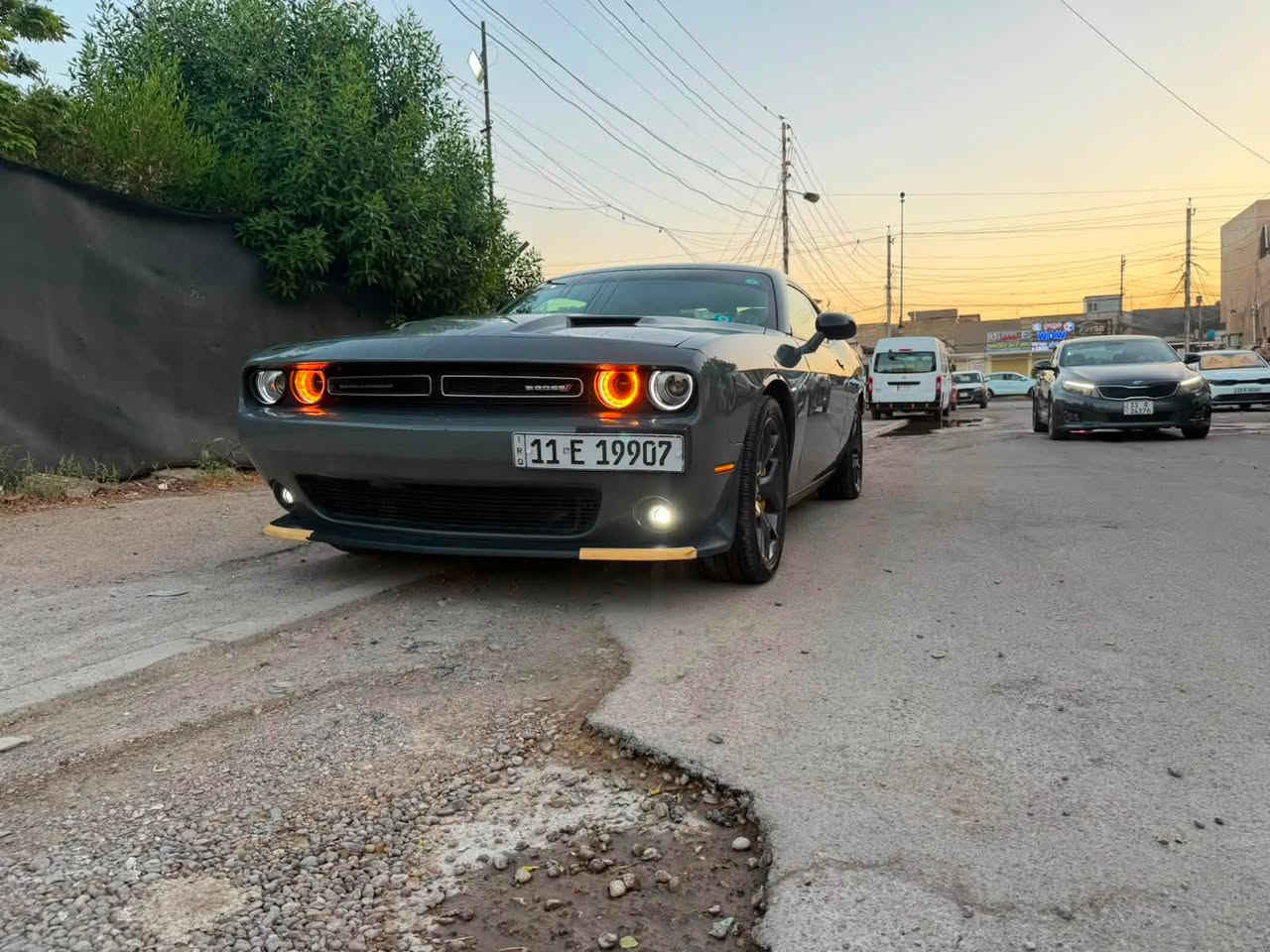 السلام  عليكم 
جالنجر 2018sxt plusسموك 
السياره فول كلشي بيه عده الرادار الامامي 
حادثه جاملغ خلفي عكس السايق وجاملغ امامي تبديل 
وطخه خفيفه باللغد
السعر 159 وبلاش للطيبين 
رقمي ***********

