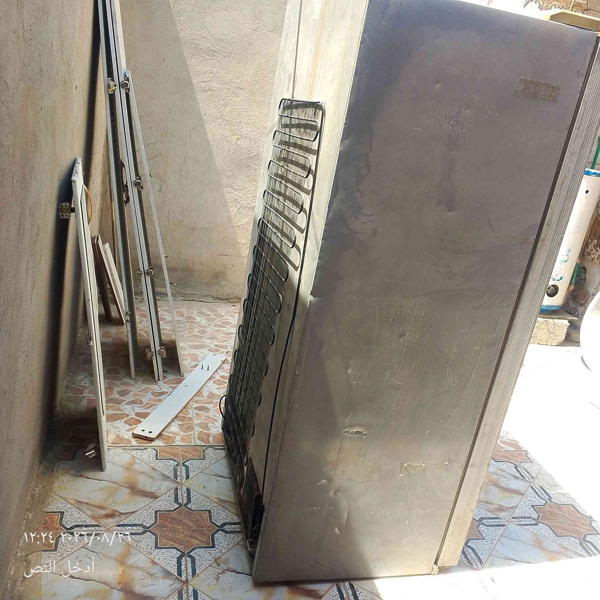 السلام عليكم من رخصت الادمن ثلاجه للبيع بيه ماطور عاطل بس تبدل ماطوره تشتغل كلشي مابيه ثلاجه كلش نضيفه ثلاجه بخاخ مو فريز نضافته 80% قيم بلي يرضي بي الله وأخذه وبلعافيه على الياخذه مكاني بغداد الشعله *********** للاستفسار
