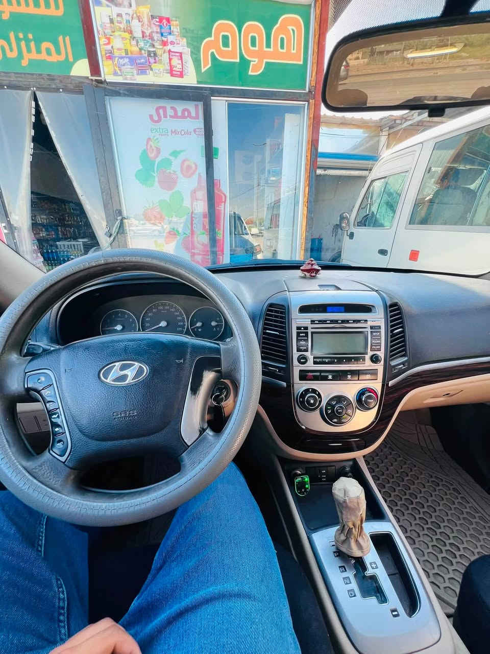 السلام عليكم 
سنتافي موديل 12 خليجي محرك 6V رقم بغداد الجديد سنويه جديده سبعه راكب 3 قطع تبريد سياره خير من الله 
السعر 155  مكان سياره بابل المسيب  متواجد راسلني او اتصل ***********
