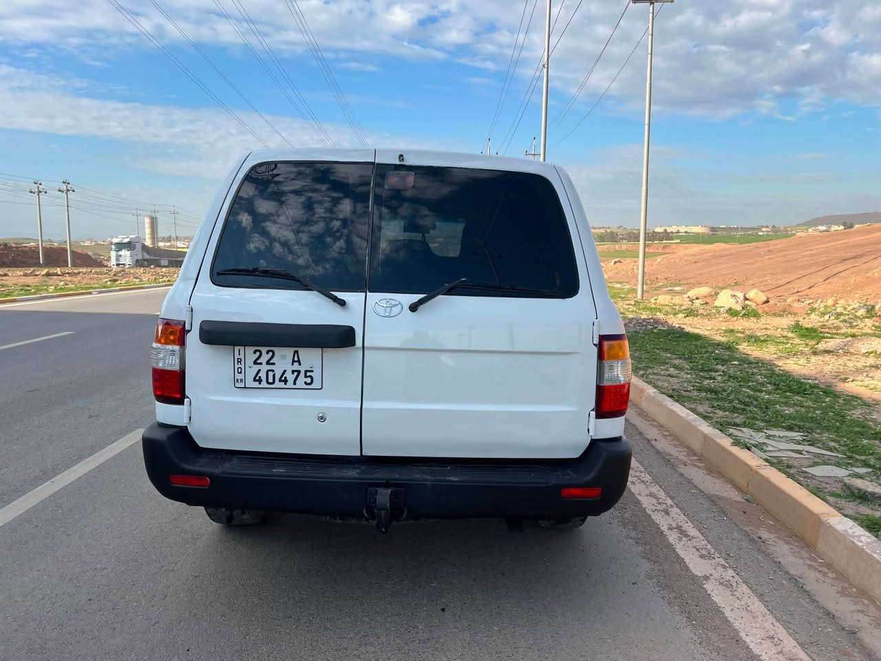 ***********
***********
97وةرةقة  كه ميك مه جال
مونيكا ٢٠٠٤ فول عادي تةحويل ئةصل گيرو مةكينةي و دةبل ئةكسل بةشةرت ٤ تاية و ويلي ١٦ ي عادي زور جواني لةژيرة سةيارةكة زور توند و بةندة بوياغ عامة وةرگةراوة موسو براوةي بةشةرتة تةحويل و غةرامة و براوةي بةشةرت 
سعري// 97 گە لا و کە میک مە جال 
شوين// كؤية 
***********
*********** كويسينجاك, أربيل

