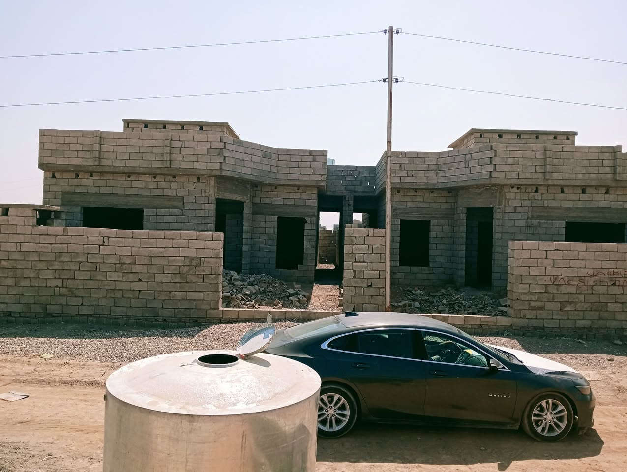 نجم الجحيش • ٢٠٠م • أساس مسلح