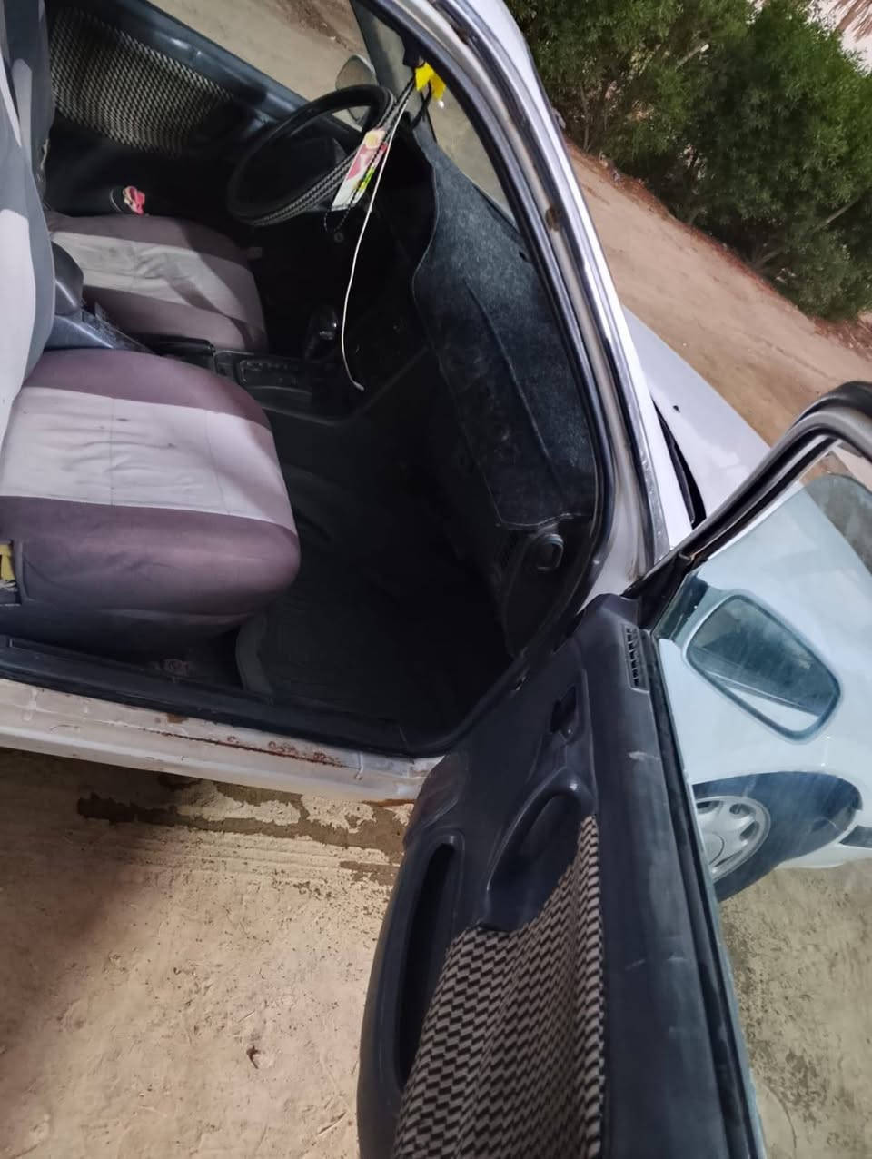 سلام عليكم من رخصت الادمن دايو برنس موديل 95 سياره جاهزة مكينه وكير جدد تخم تاير جديد كهربائيات كلهة شغاله رقم بغداد مداور شوكت ماتريد المكان ديوانيه غماس السعر 26 الرقم ***********
