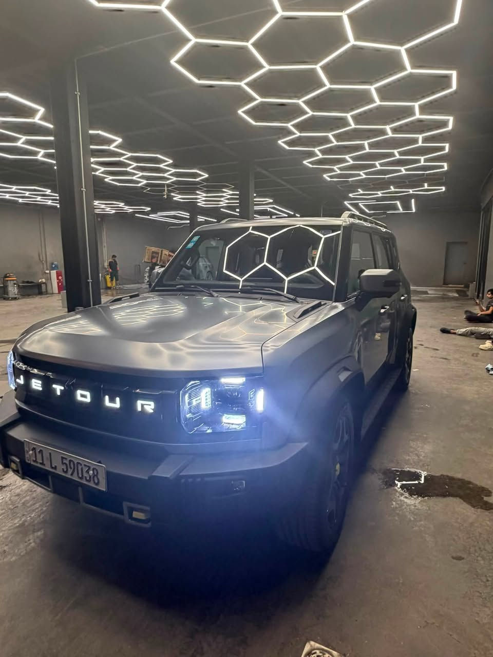 🚘 للبيع جيتور T2 Luxury

📅 الفئة: Luxury
🛣️ الممشى: 55,000 كم
💰 السعر: 34 مليون دينار قابل للتفاوض البسيط
📍 المكان: بغداد – الإسكان
📞 للاستفسار: ***********

🔹 المواصفات:
• محرك 2.0 Turbo بنزين
• 4 سلندر
• قوة تقريباً 250 حصان
• عزم 390 نيوتن متر
• جير 7 سرعات DCT
• دفع رباعي 4WD
• شاشة وسطية 15.6 إنش
• كاميرا 540 درجة
• شحن لاسلكي
• نظام تعليق أمامي MacPherson وخلفي Multi-Link
• جنوط 20 إنش
• 5 ركاب
• خزان وقود 70 لتر
• ارتفاع عن الأرض 22 سم

السيارة جيتور T2 Luxury، ماشية 55 ألف، والسعر 34 مليون وبيهة  مجال بسيط.

📍 بغداد – الإسكان
📞 ***********
